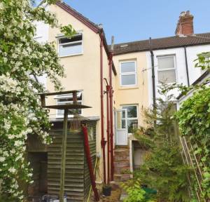 2 Bedroom House for sale in Queens Road, Salisbury