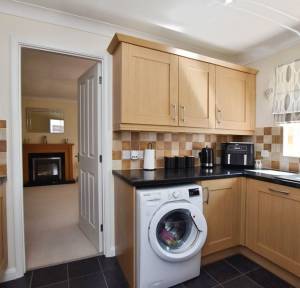 2 Bedroom Bungalow for sale in Raleigh Crescent, Salisbury