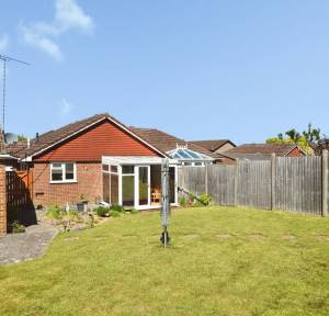 2 Bedroom Bungalow for sale in Raleigh Crescent, Salisbury