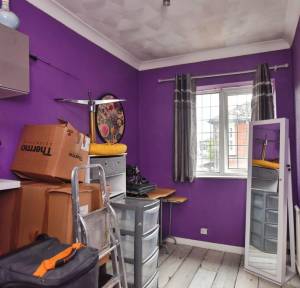 4 Bedroom House for sale in Meadow Road, Salisbury