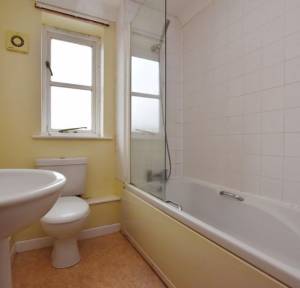 1 Bedroom Flat for sale in Stonehenge Walk, Salisbury