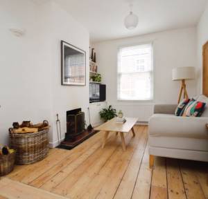 3 Bedroom House for sale in College Street, Salisbury