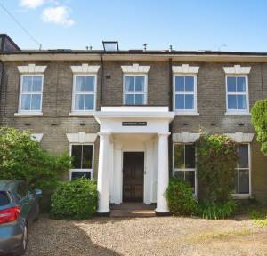1 Bedroom Flat for sale in 11 Charnwood Road, Salisbury