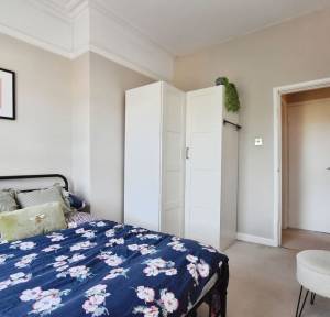 1 Bedroom Flat for sale in 11 Charnwood Road, Salisbury