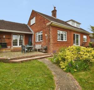 4 Bedroom House for sale in Besomer Drove, Salisbury