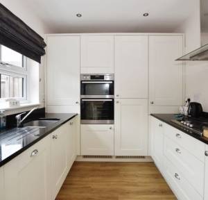 2 Bedroom House for sale in Loder Lane, Salisbury