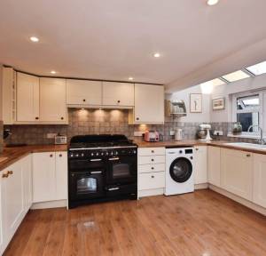 3 Bedroom House for sale in Longland, Salisbury