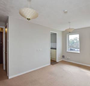 1 Bedroom Apartment / Studio for sale in Windwhistle Way, Salisbury
