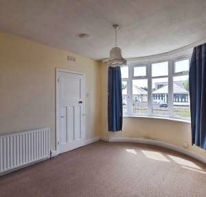 2 Bedroom Bungalow for sale in Greenwood Avenue, Salisbury