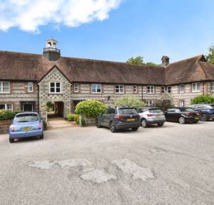 2 Bedroom Retirement for sale in Earls Manor Court, Salisbury