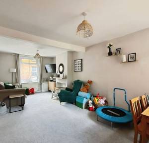 2 Bedroom House for sale in Riverside, Salisbury