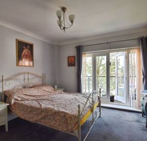 2 Bedroom Apartment / Studio for sale in The Old Tannery, Salisbury