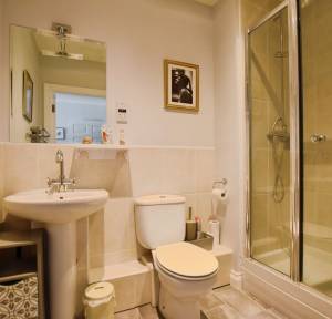 2 Bedroom Apartment / Studio for sale in The Old Tannery, Salisbury