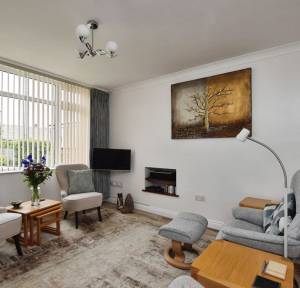 3 Bedroom Bungalow for sale in Shelley Drive, Salisbury