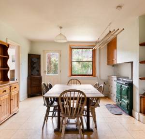 5 Bedroom House for sale in Nunton Drove, Salisbury
