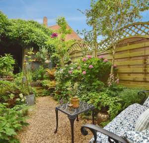 2 Bedroom House for sale in St. Edmunds Church Street, Salisbury