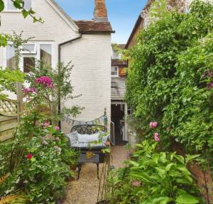 2 Bedroom House for sale in St. Edmunds Church Street, Salisbury