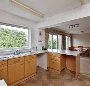3 Bedroom House for sale in Old Meadows Walk, Salisbury