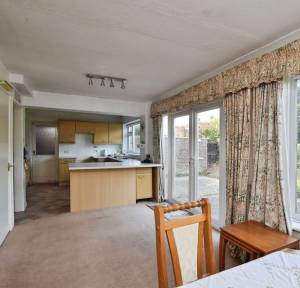 3 Bedroom House for sale in Old Meadows Walk, Salisbury