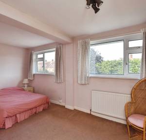 3 Bedroom House for sale in Old Meadows Walk, Salisbury