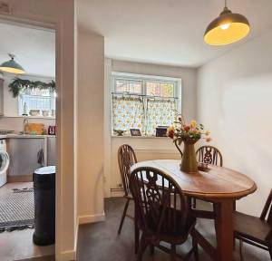 3 Bedroom House for sale in Milford Street, Salisbury