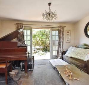 4 Bedroom House for sale in 103 The Borough, Salisbury
