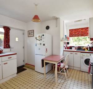 3 Bedroom House for sale in Pauls Dene Road, Salisbury