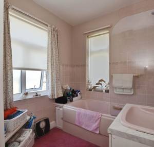 3 Bedroom House for sale in Pauls Dene Road, Salisbury