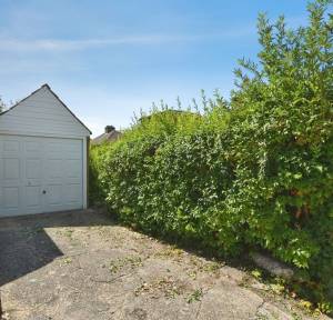 3 Bedroom House for sale in Pauls Dene Road, Salisbury