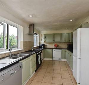 4 Bedroom House for sale in Hulse Road, Salisbury