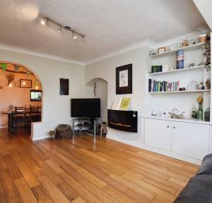 4 Bedroom House for sale in Hulse Road, Salisbury