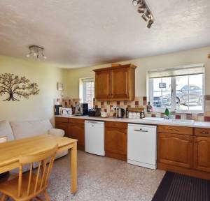 4 Bedroom House for sale in Gibbs Close, Salisbury