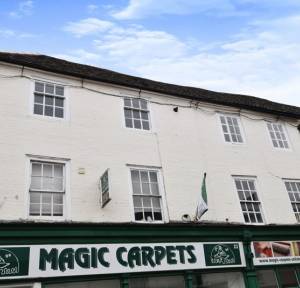 2 Bedroom Flat for sale in Winchester Street, Salisbury