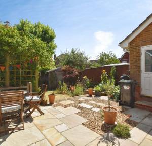 3 Bedroom House for sale in Lindford Road, Salisbury