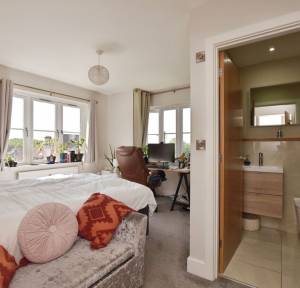 3 Bedroom House for sale in Roman Road, Salisbury