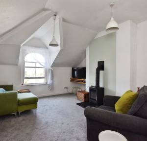 1 Bedroom Flat for sale in 40 Manor Road, Salisbury