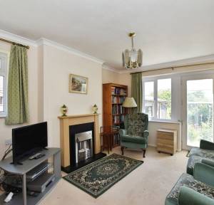 2 Bedroom Bungalow for sale in Sunnyhill Road, Salisbury