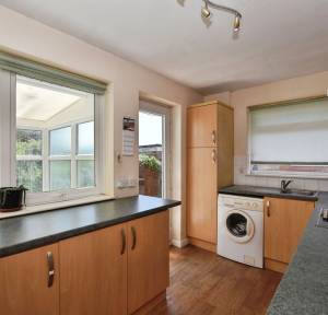 2 Bedroom Bungalow for sale in Sunnyhill Road, Salisbury