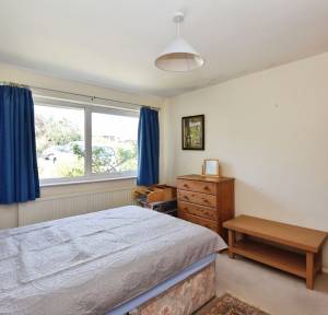 2 Bedroom Bungalow for sale in Sunnyhill Road, Salisbury