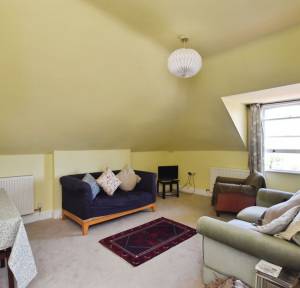 1 Bedroom Apartment / Studio for sale in Elm Grove Road, Salisbury
