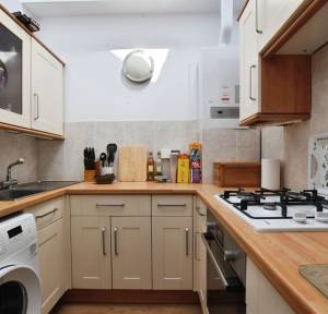 1 Bedroom Apartment / Studio for sale in Elm Grove Road, Salisbury