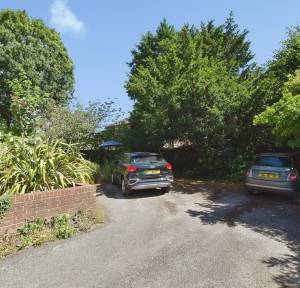 1 Bedroom Apartment / Studio for sale in Elm Grove Road, Salisbury