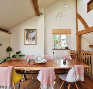 3 Bedroom House for sale in The Alley, Salisbury