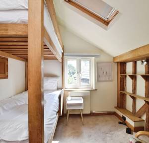 3 Bedroom House for sale in The Alley, Salisbury