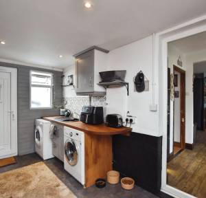 4 Bedroom House for sale in Netherhampton Road, Salisbury