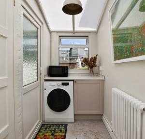 3 Bedroom Flat for sale in Wyndham Road, Salisbury