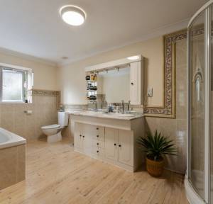 7 Bedroom House for sale in , Warminster