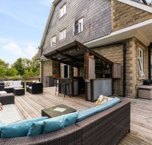 7 Bedroom House for sale in , Warminster