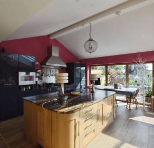 3 Bedroom House for sale in Besomer Drove, Salisbury
