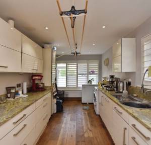 3 Bedroom House for sale in Besomer Drove, Salisbury